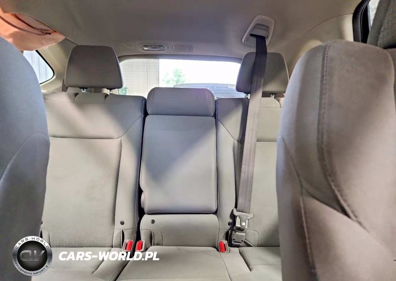 2015 Honda Cr-V Lx VIN:5J6RM4H36FL107220 - 10