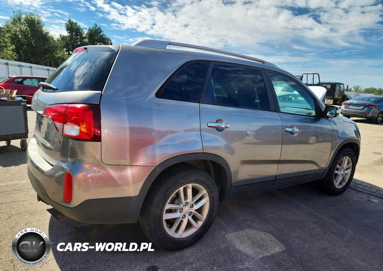 2015 Kia Sorento Lx VIN:5XYKTDA61FG638528 - 3