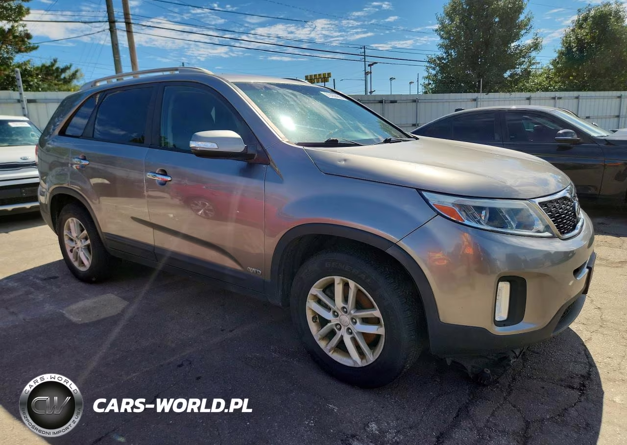 2015 Kia Sorento Lx VIN:5XYKTDA61FG638528 - 4