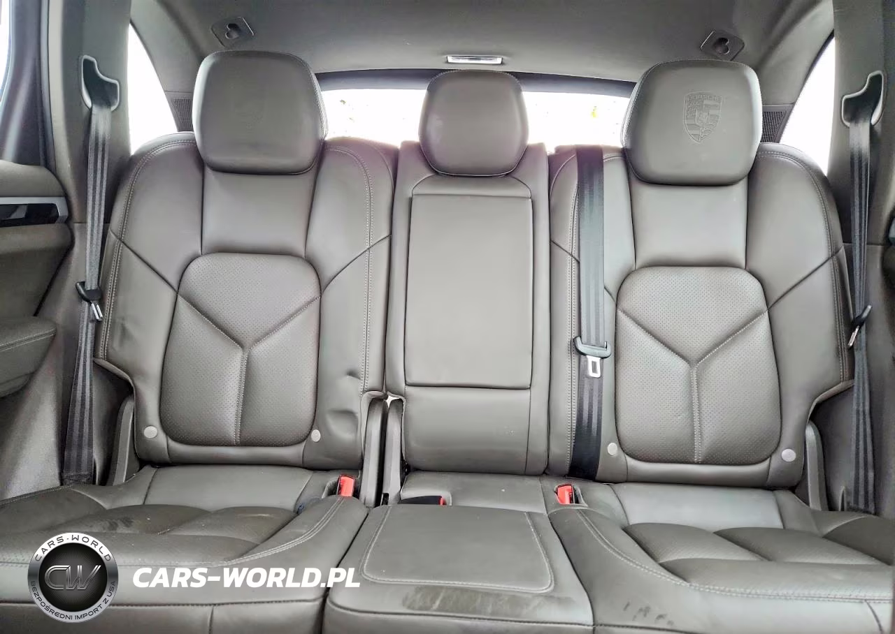 2017 Porsche Cayenne VIN:WP1AA2A25HKA86692 - 10