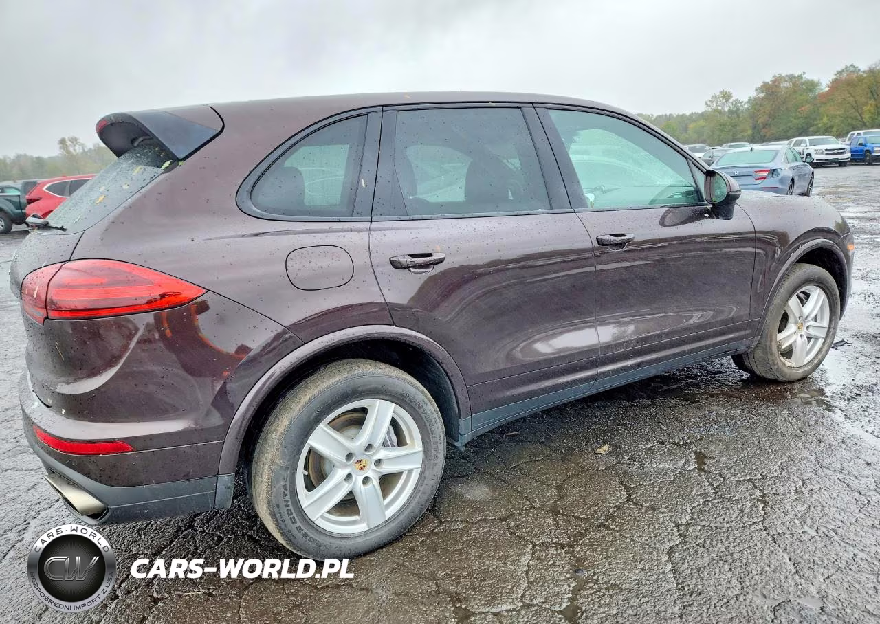 2017 Porsche Cayenne VIN:WP1AA2A25HKA86692 - 3