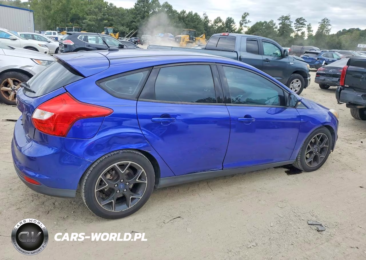 2014 Ford Focus Se VIN:1FADP3K29EL359775 - 3