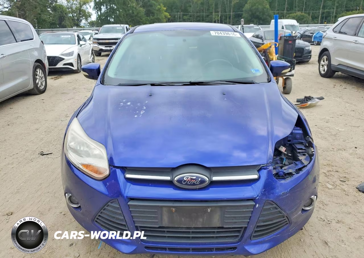 2014 Ford Focus Se VIN:1FADP3K29EL359775 - 5