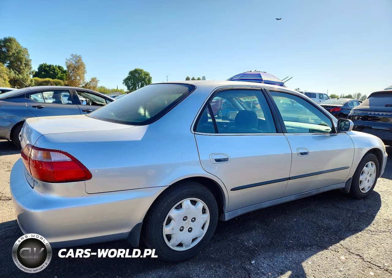 1998 Honda Accord Lx VIN:1HGCG5642WA208028 - 3