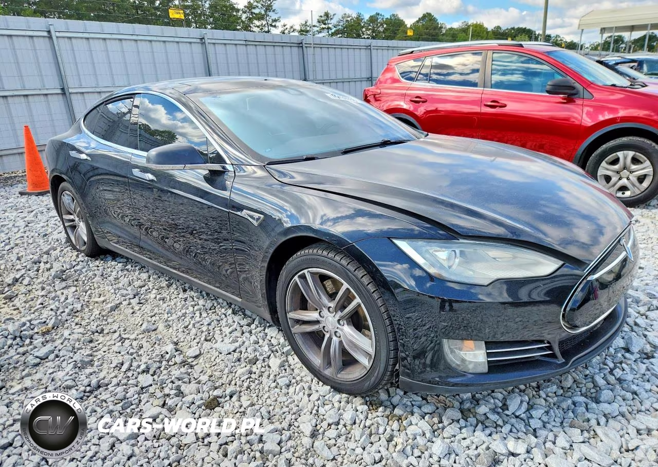2015 Tesla Model S 85 VIN:5YJSA4H1XFF080363 - 4