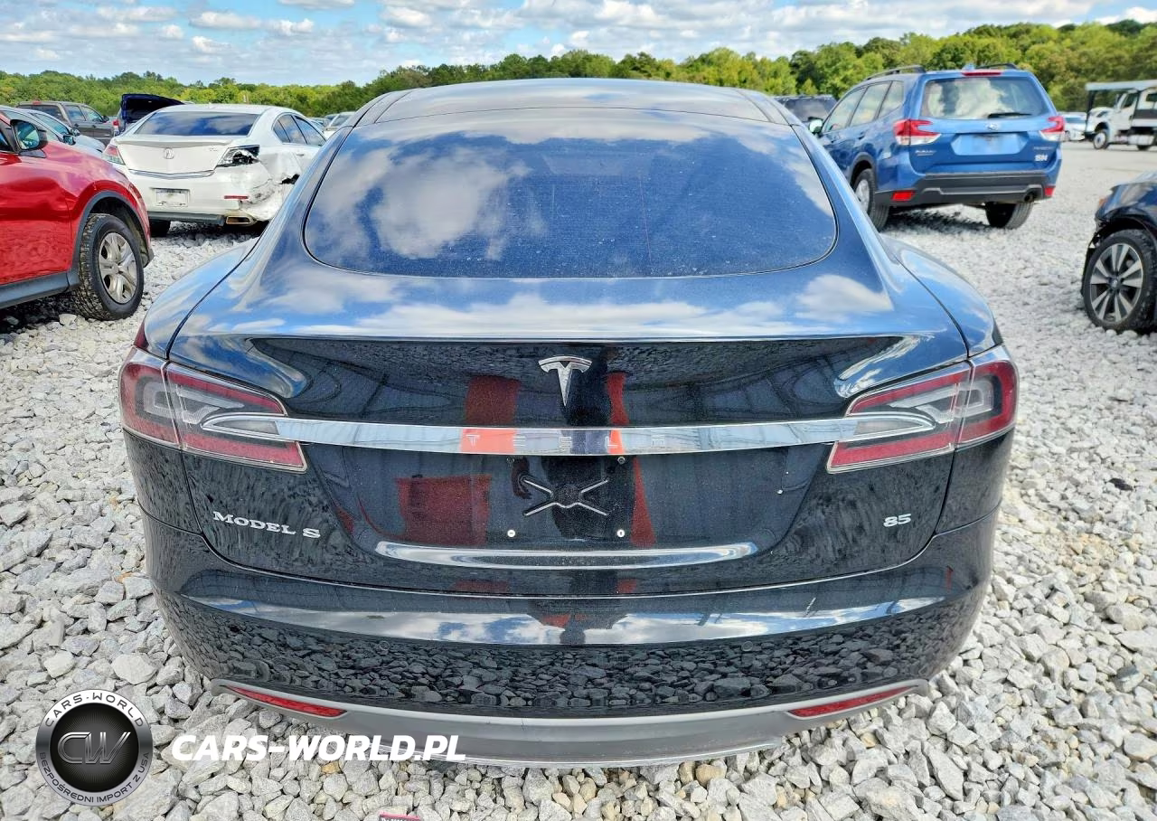 2015 Tesla Model S 85 VIN:5YJSA4H1XFF080363 - 6