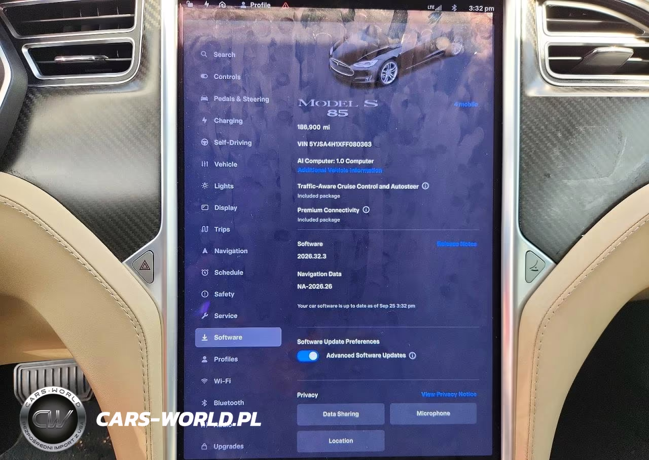 2015 Tesla Model S 85 VIN:5YJSA4H1XFF080363 - 9