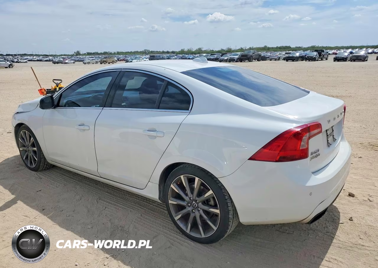 2015 Volvo S60 Platinum VIN:YV149MFMXF2338327 - 2