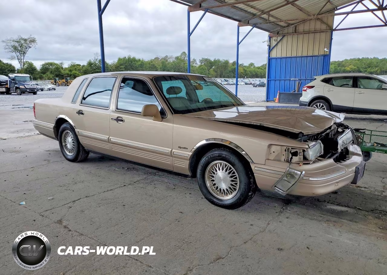1997 Lincoln Town Car Signature VIN:1LNLM82WXVY749877 - 4