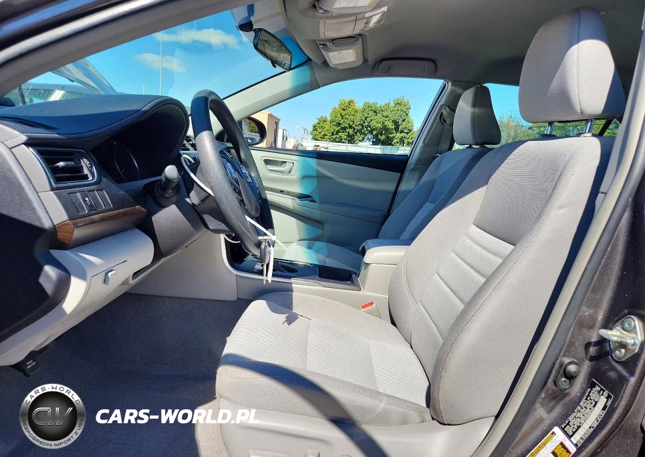 2017 Toyota Camry Le VIN:4T1BF1FK8HU667940 - 7