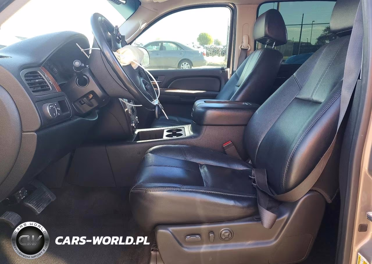 2007 Chevrolet Suburban C1500 VIN:1GNFC16J57R221453 - 7