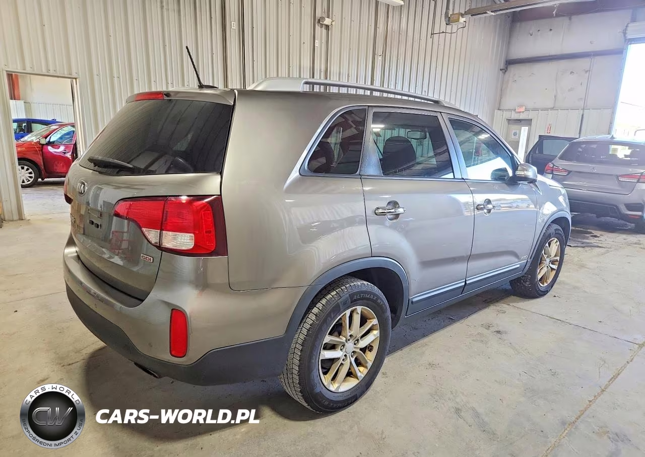 2015 Kia Sorento Lx VIN:5XYKTDA61FG603973 - 3