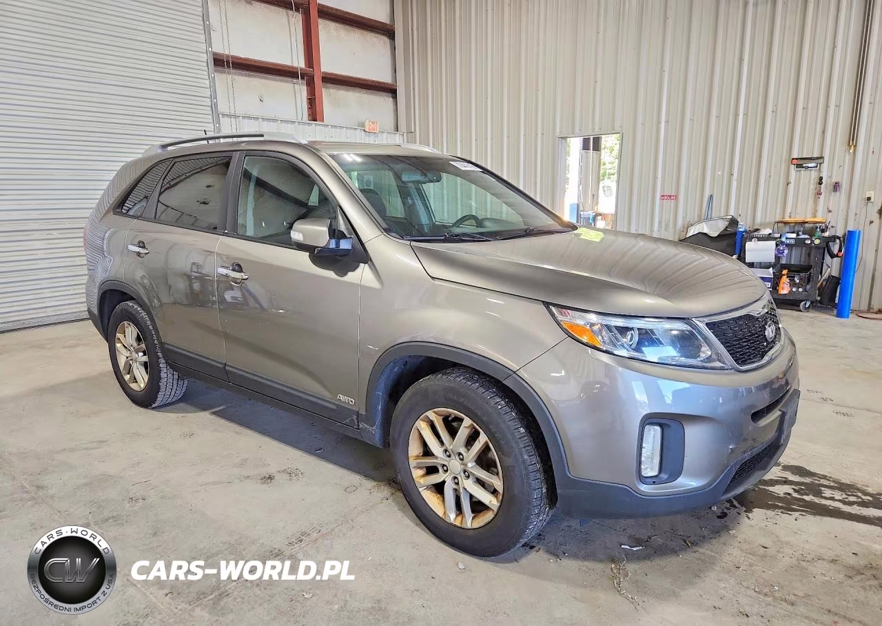 2015 Kia Sorento Lx VIN:5XYKTDA61FG603973 - 4
