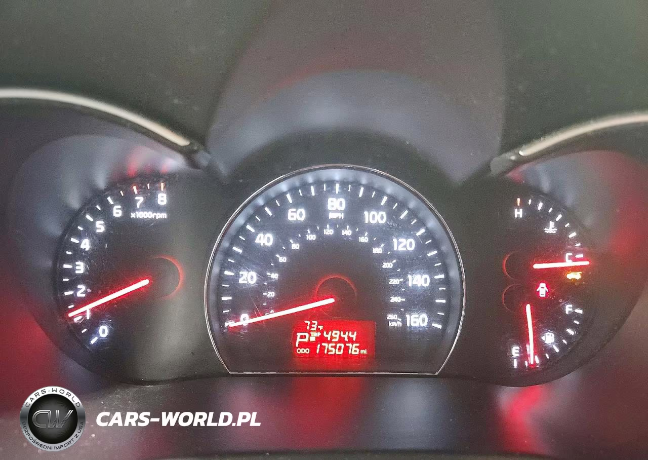 2015 Kia Sorento Lx VIN:5XYKTDA61FG603973 - 9