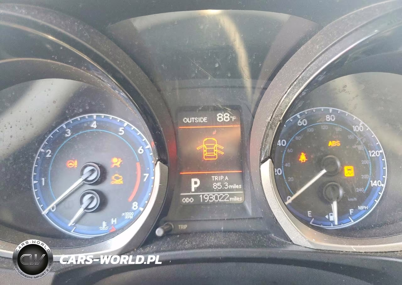 2016 Toyota Corolla S Plus VIN:5YFBURHE7GP407654 - 9