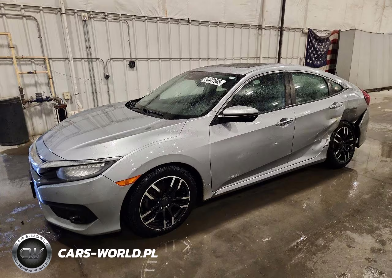 2017 Honda Civic Touring VIN:19XFC1F95HE002892 - 1