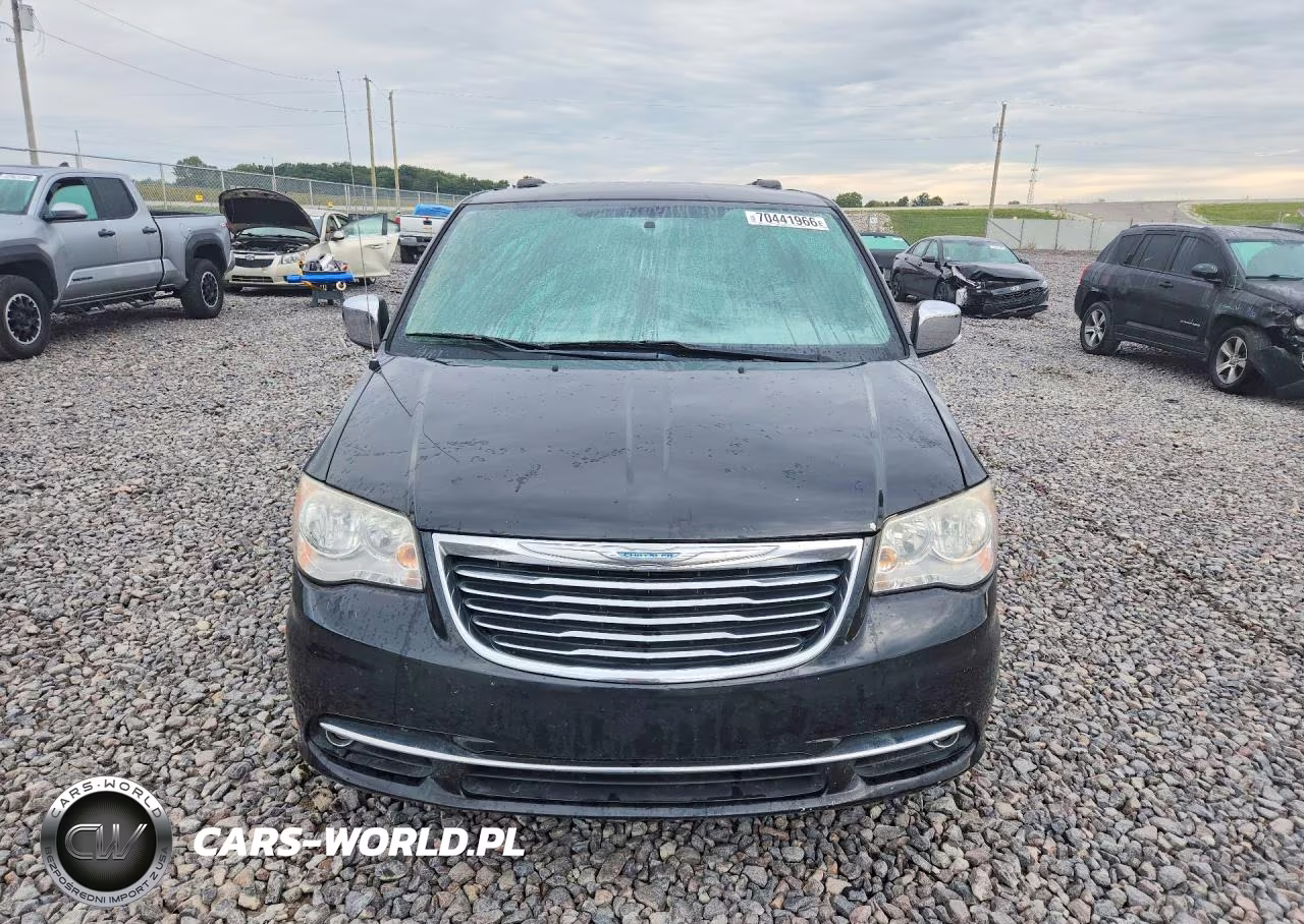 2014 Chrysler Town-Country VIN:2C4RC1CG5ER231812 - 5