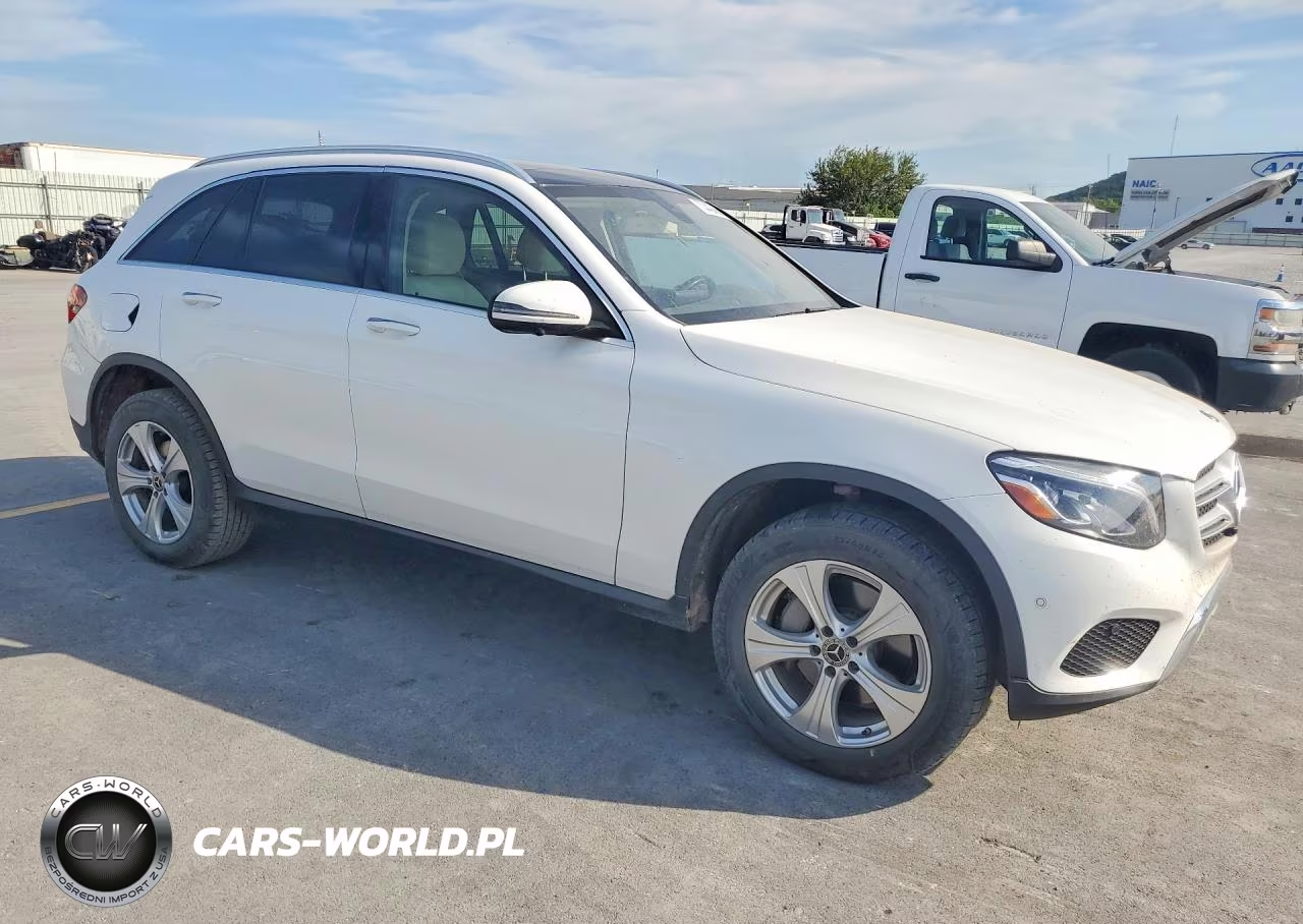 2018 Mercedes-Benz Glc 300 4Matic VIN:WDC0G4KB8JV107216 - 4