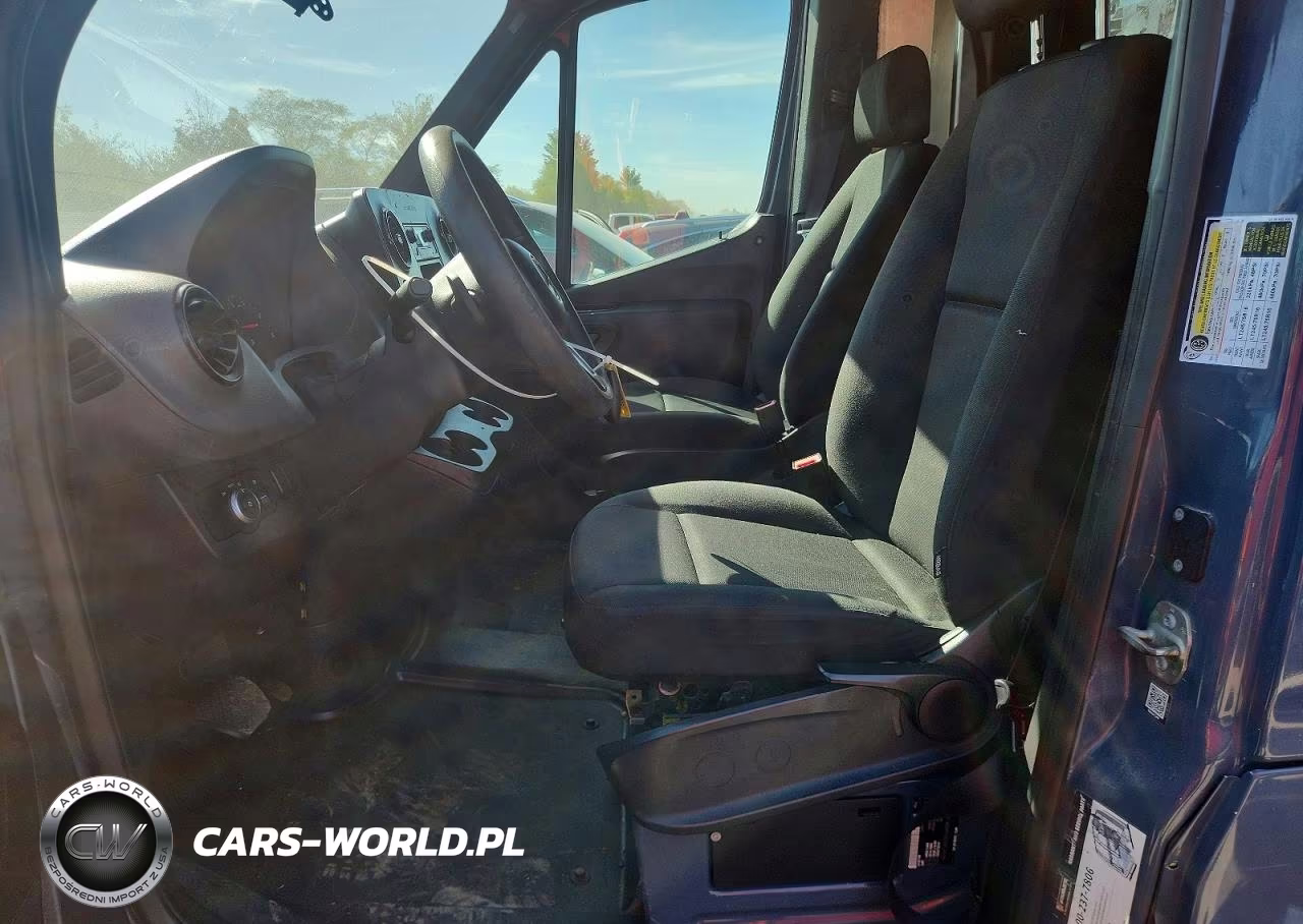 2019 Mercedes-Benz Sprinter 3500 Delivery Van VIN:WD4PF1CD1KP124098 - 7