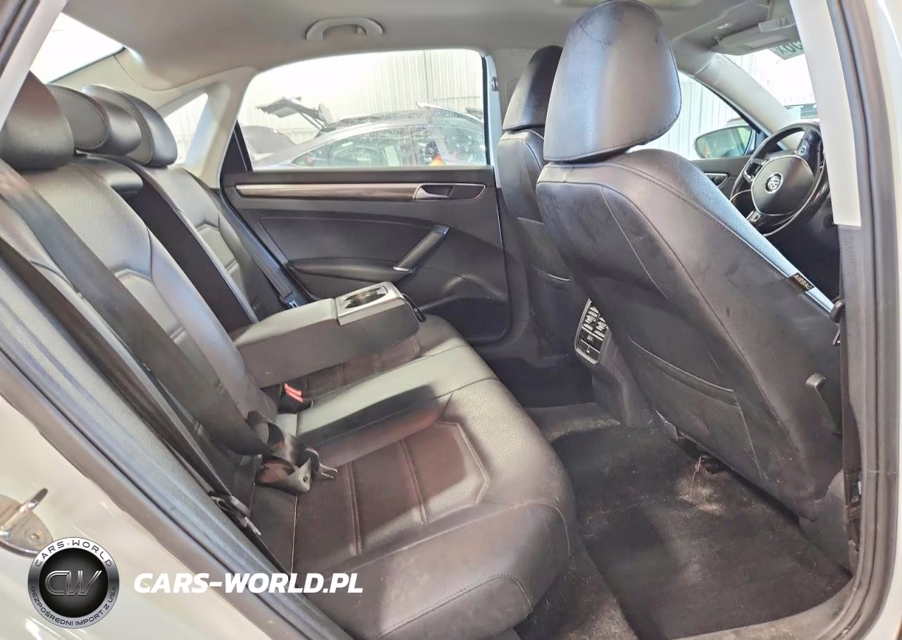 2018 Volkswagen Passat Se VIN:1VWBA7A36JC019155 - 10