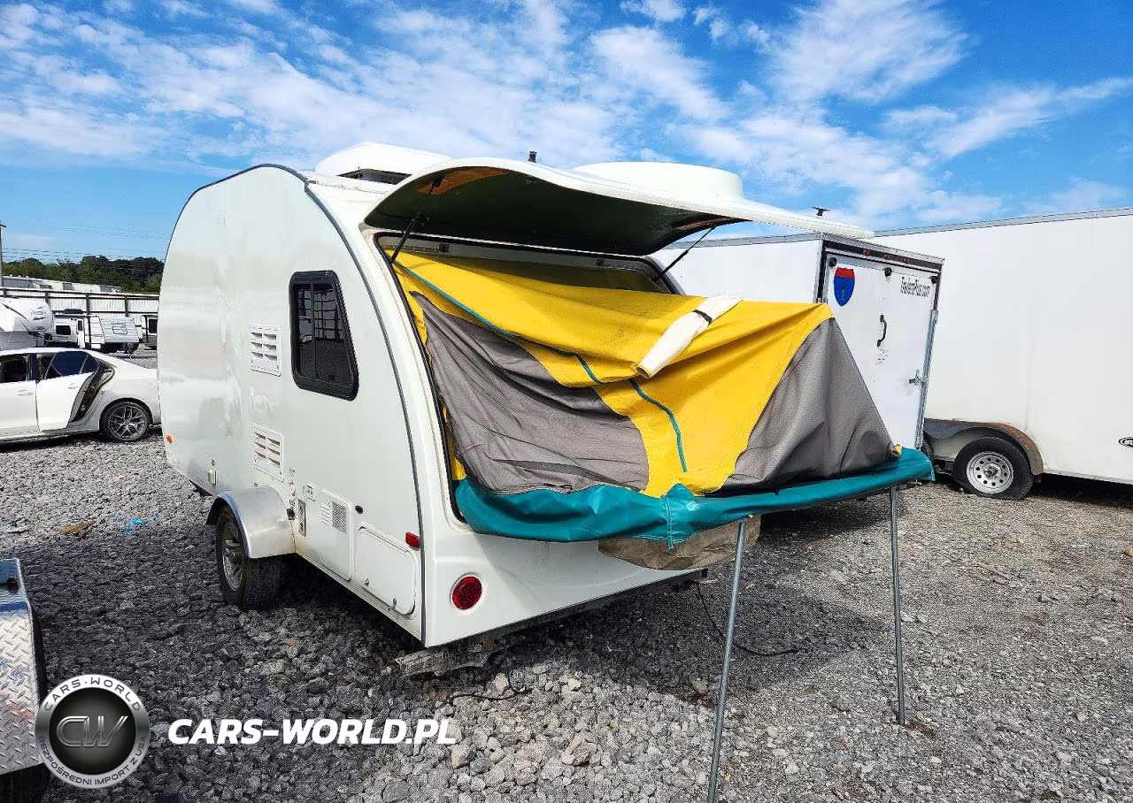 2010 Sandstorm R-Pod VIN:4X4TRP717AL005796 - 3