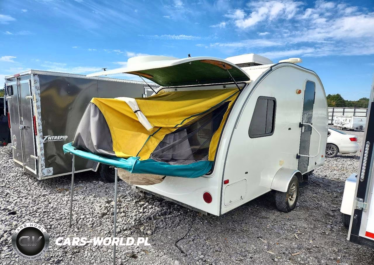 2010 Sandstorm R-Pod VIN:4X4TRP717AL005796 - 4