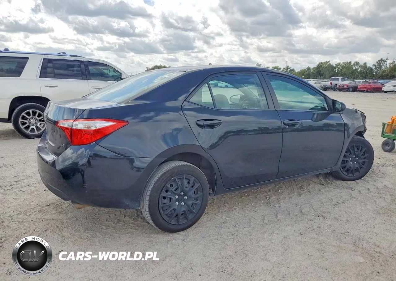 2016 Toyota Corolla Le VIN:2T1BURHE8GC547728 - 3