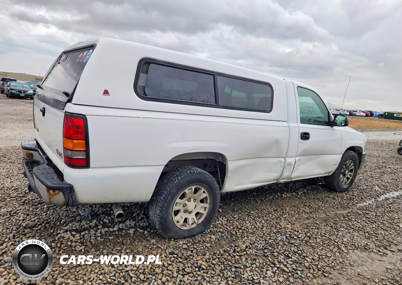 2005 GMC New Sierra C1500 VIN:1GTEC14V15Z111894 - 3