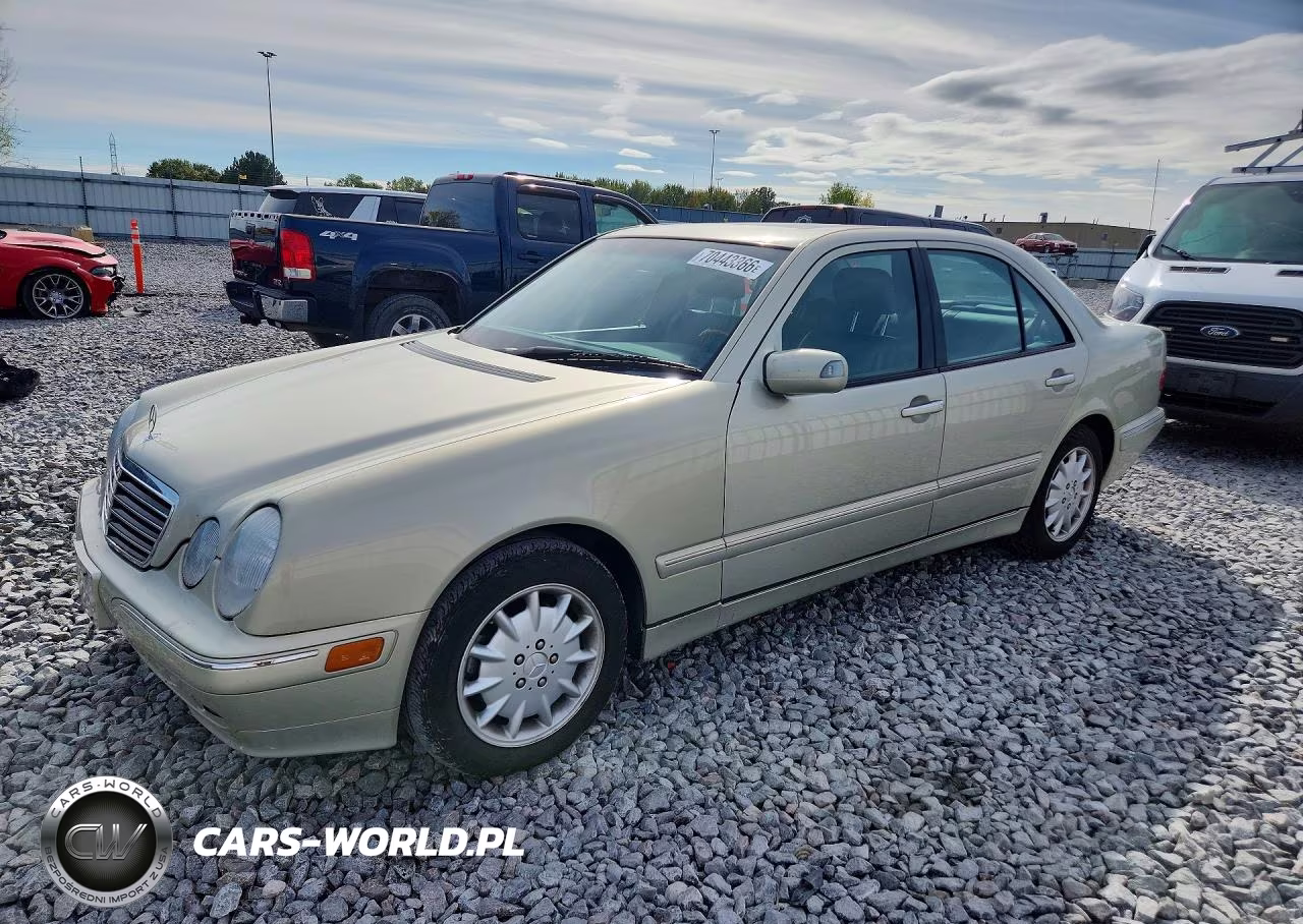 2000 Mercedes-Benz E 320 VIN:WDBJF65J3YB114676 - 1