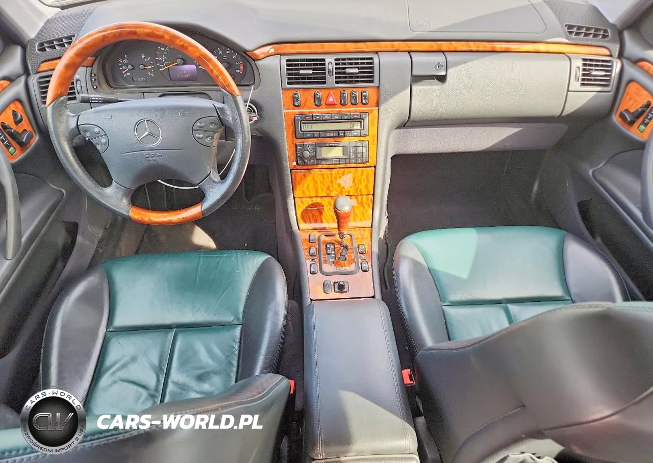 2000 Mercedes-Benz E 320 VIN:WDBJF65J3YB114676 - 8