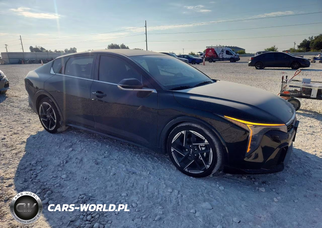 2025 Kia K4 Gt Line VIN:3KPFW4DE0SE213515 - 4