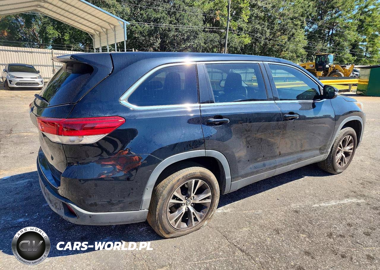 2019 Toyota Highlander Le VIN:5TDZARFH9KS042639 - 3