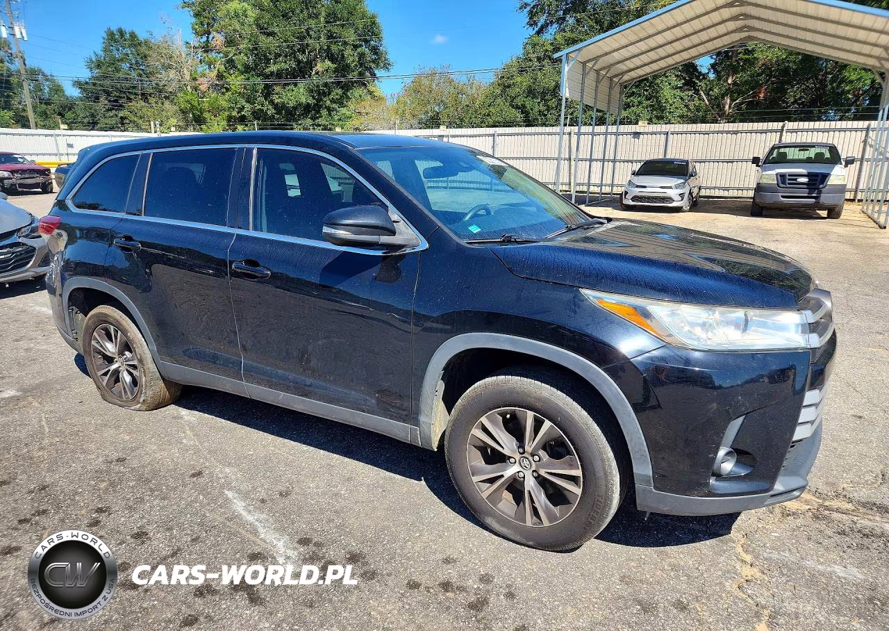 2019 Toyota Highlander Le VIN:5TDZARFH9KS042639 - 4