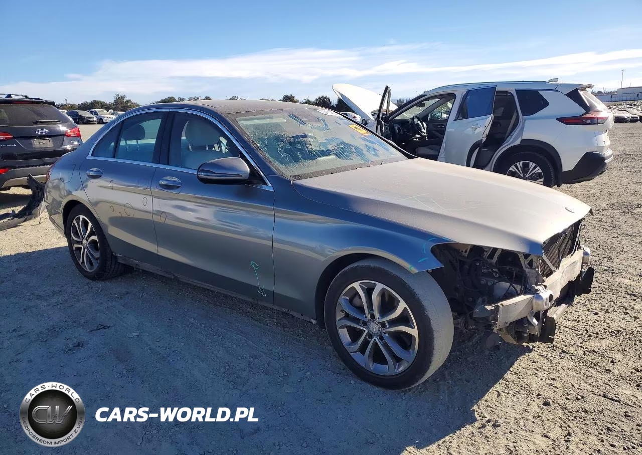2016 Mercedes-Benz C 300 VIN:55SWF4JB4GU144581 - 4