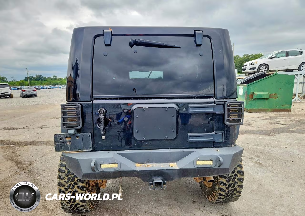 2008 Jeep Wrangler Unlimited Sahara VIN:1J4GA59118L534309 - 6