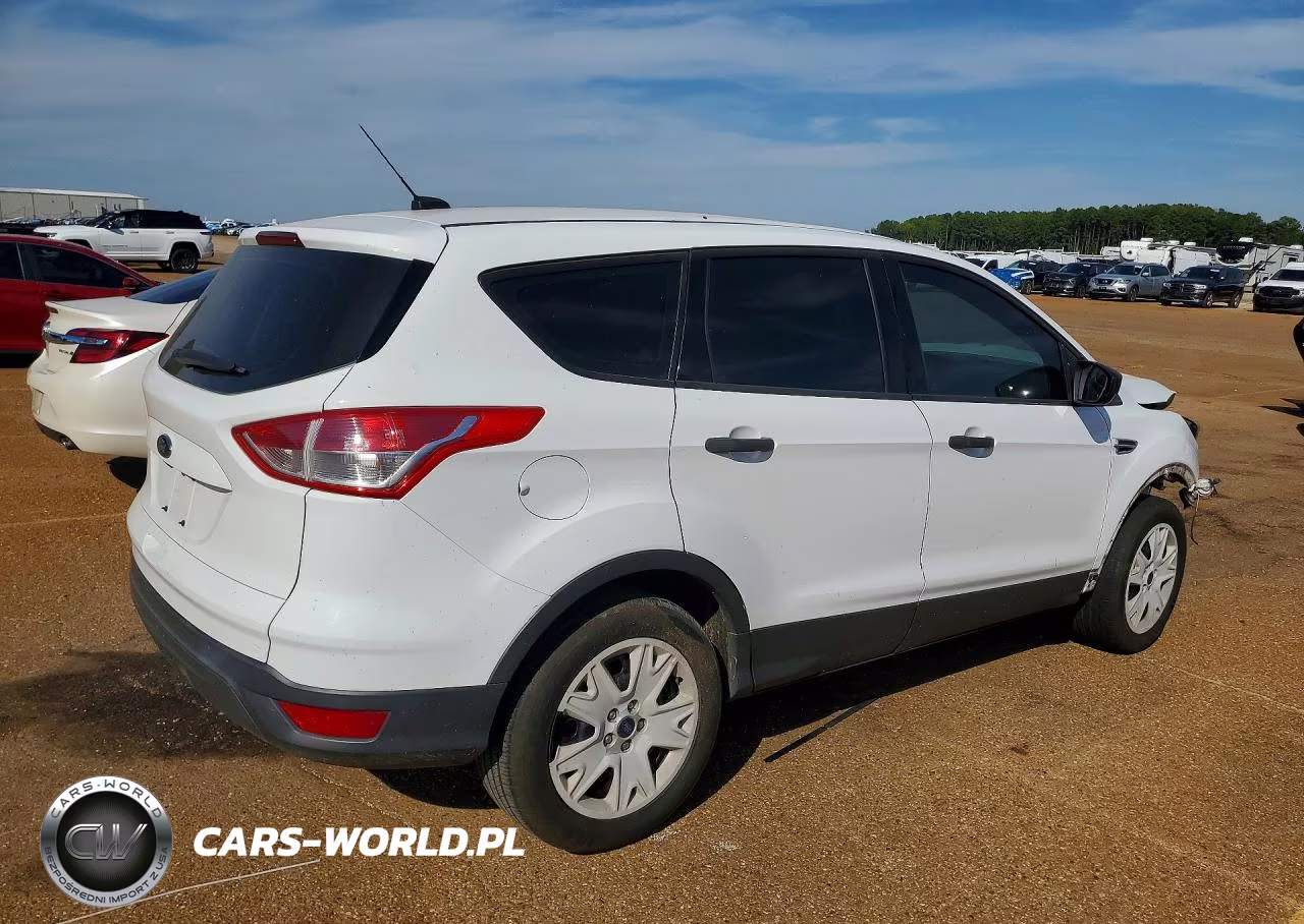 2015 Ford Escape S VIN:1FMCU0F70FUB18732 - 3