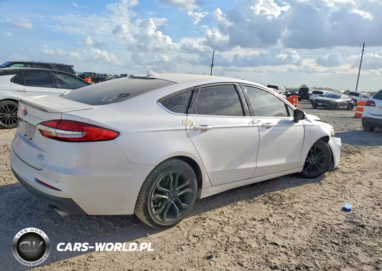 2019 Ford Fusion Se VIN:3FA6P0HD8KR283009 - 3