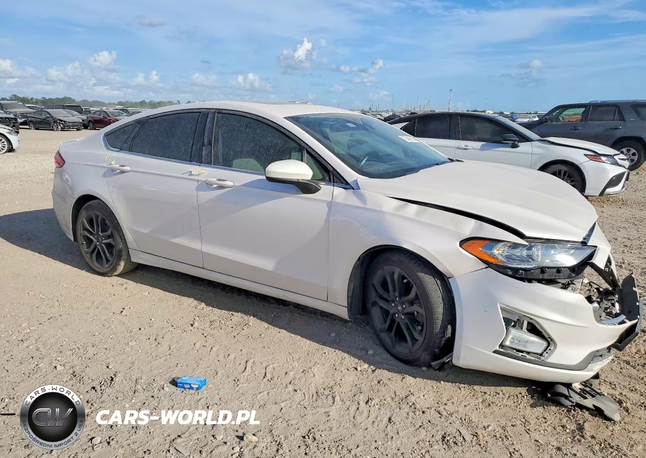 2019 Ford Fusion Se VIN:3FA6P0HD8KR283009 - 4