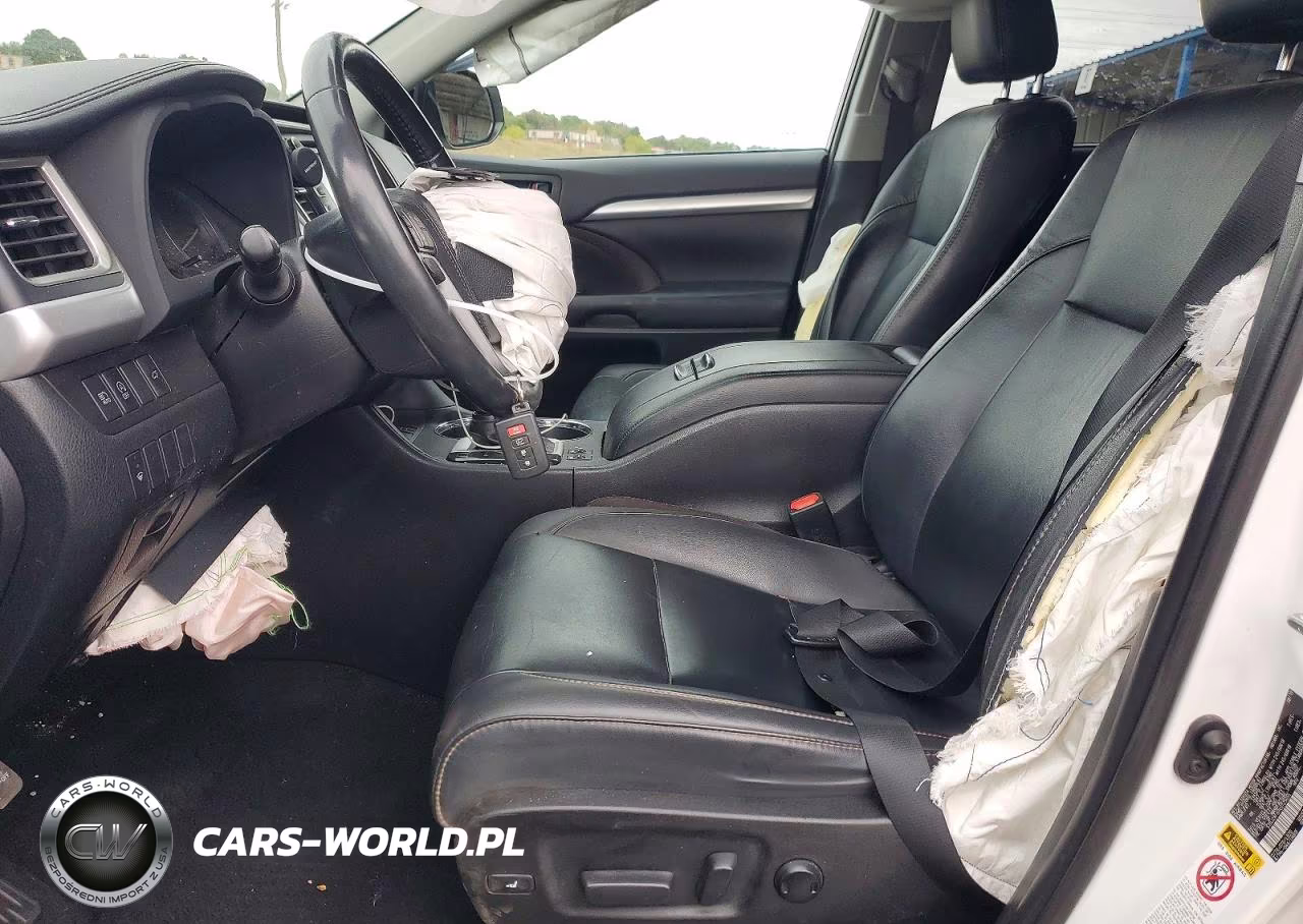 2019 Toyota Highlander Xle VIN:5TDJZRFH7KS725655 - 7