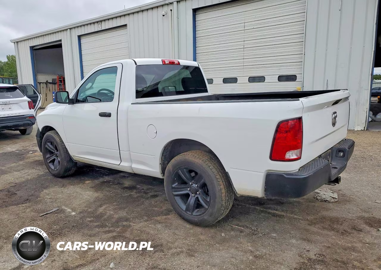 2018 Ram 1500 St VIN:3C6JR6AG6JG238514 - 2