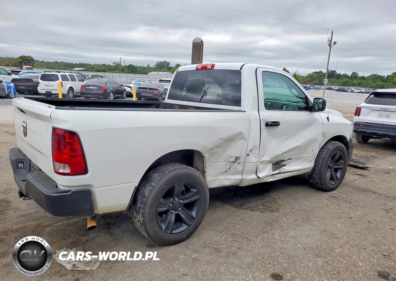 2018 Ram 1500 St VIN:3C6JR6AG6JG238514 - 3