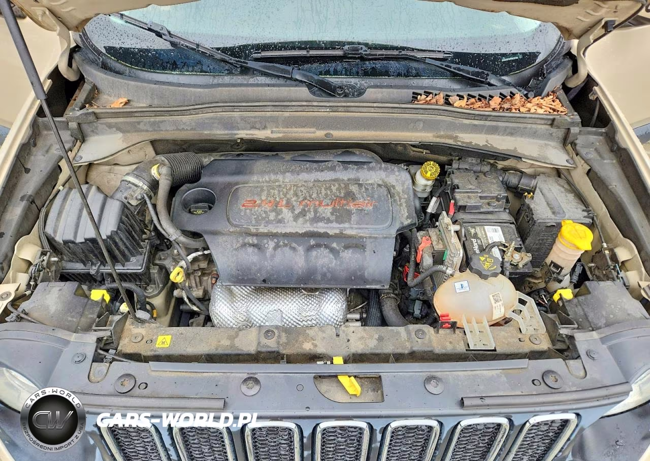 2015 Jeep Renegade Latitude VIN:ZACCJABT0FPB65768 - 11