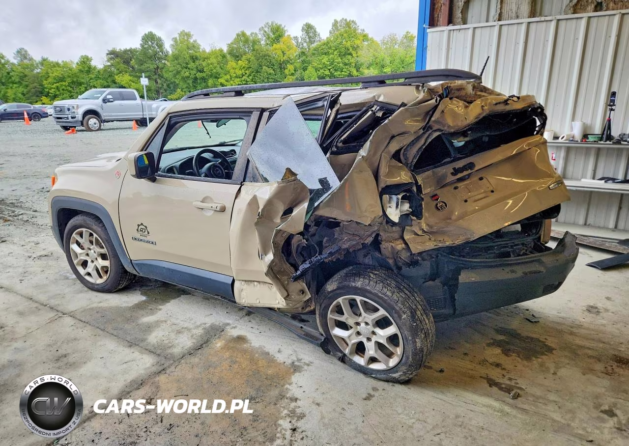 2015 Jeep Renegade Latitude VIN:ZACCJABT0FPB65768 - 2