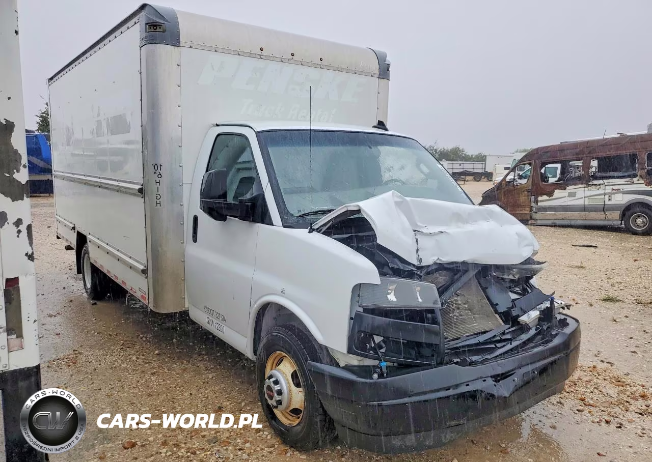 2022 GMC Savana Box Truck VIN:7GZ37TC73NN011851 - 4