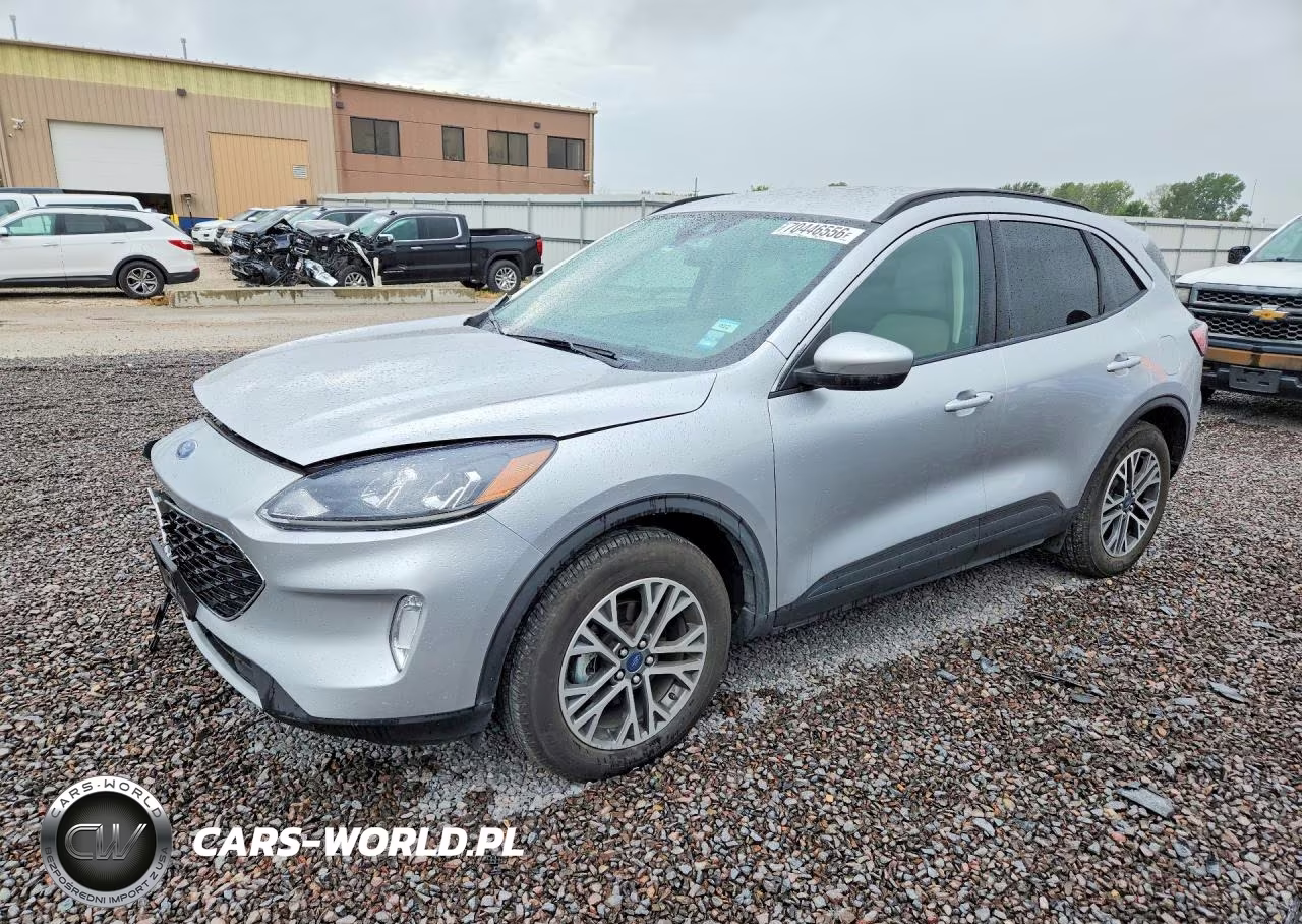 2020 Ford Escape Sel