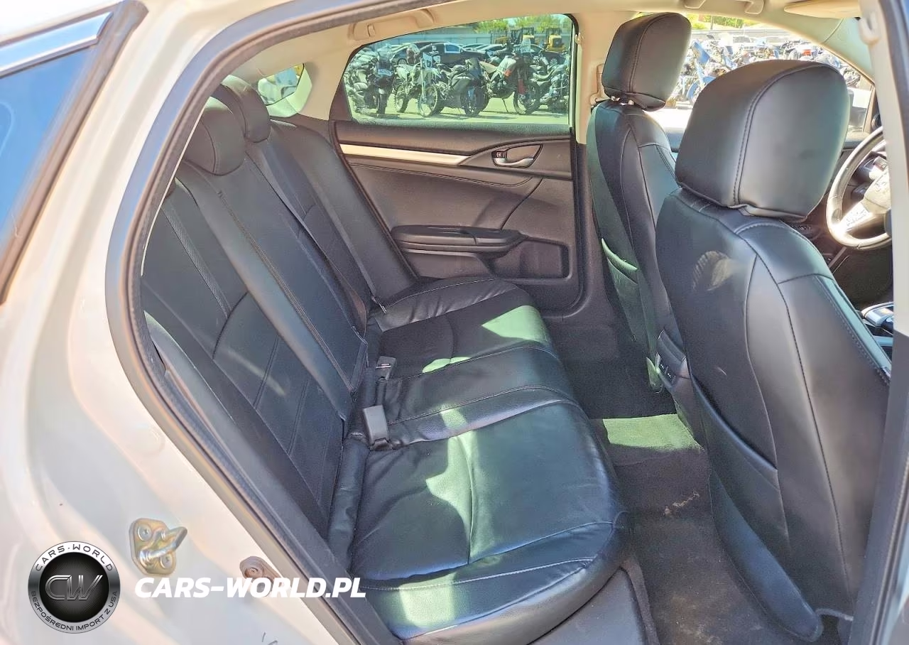 2016 Honda Civic Touring VIN:2HGFC1F96GH637978 - 10