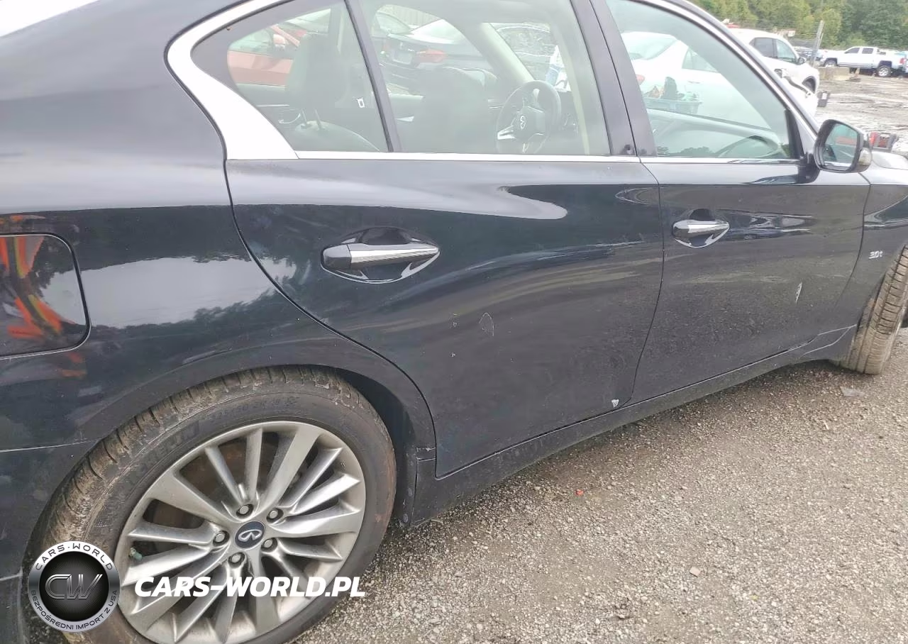 2018 Infiniti Q50 3.0T Luxe VIN:JN1EV7AP8JM350985 - 10