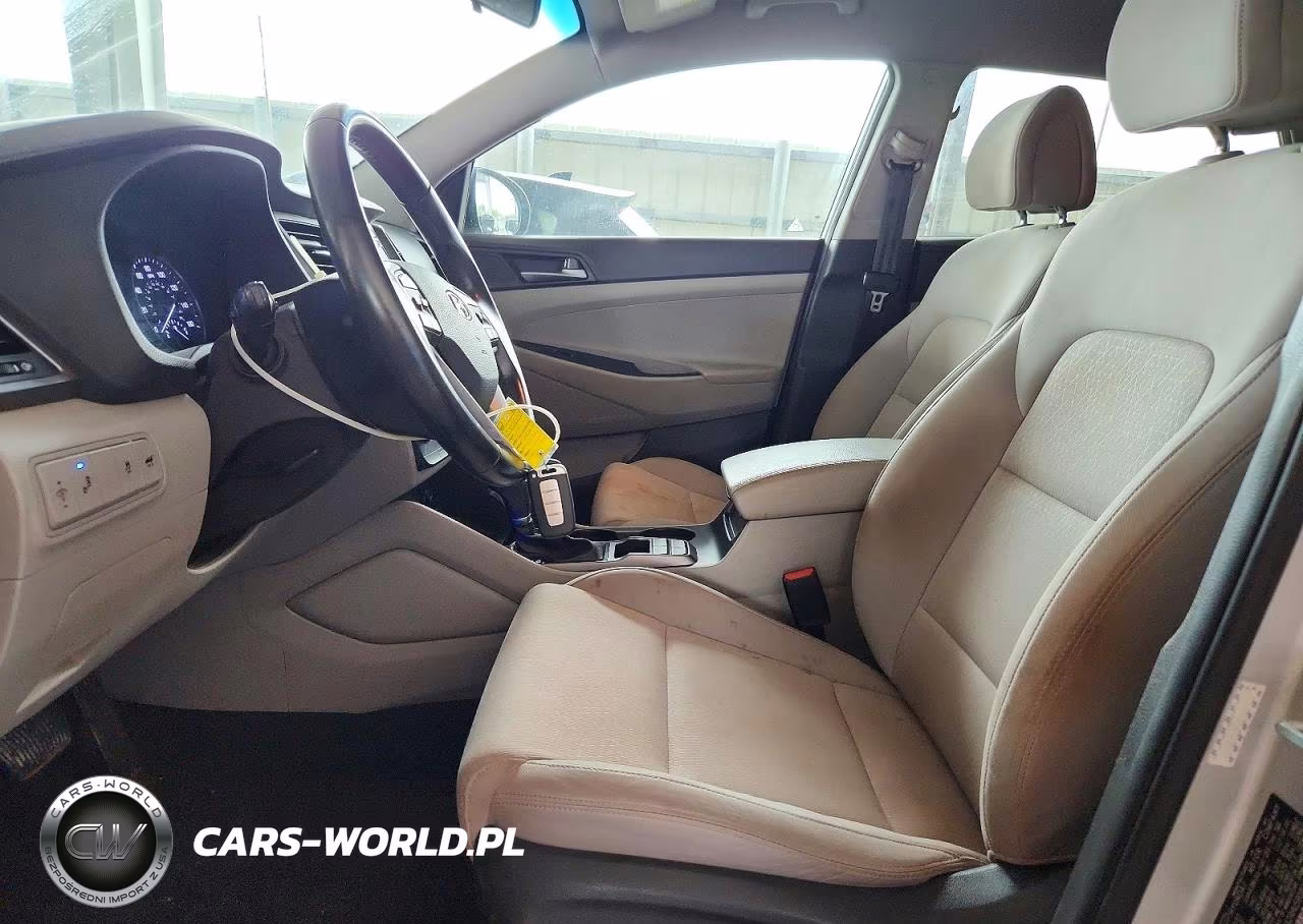 2017 Hyundai Tucson Sport VIN:KM8J3CA24HU590894 - 7