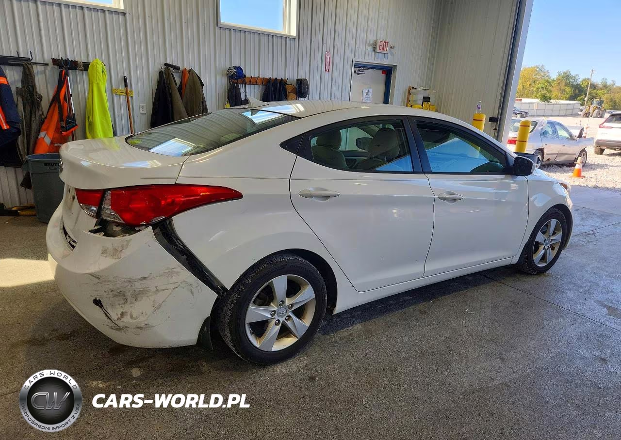 2013 Hyundai Elantra Gls VIN:5NPDH4AE1DH247922 - 3