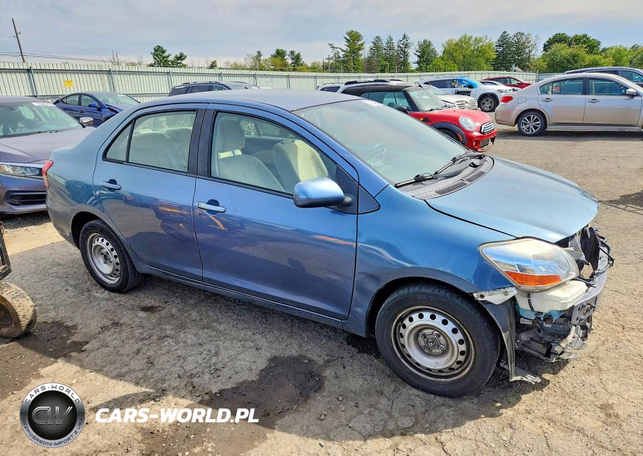 2007 Toyota Yaris Base VIN:JTDBT903671081007 - 4